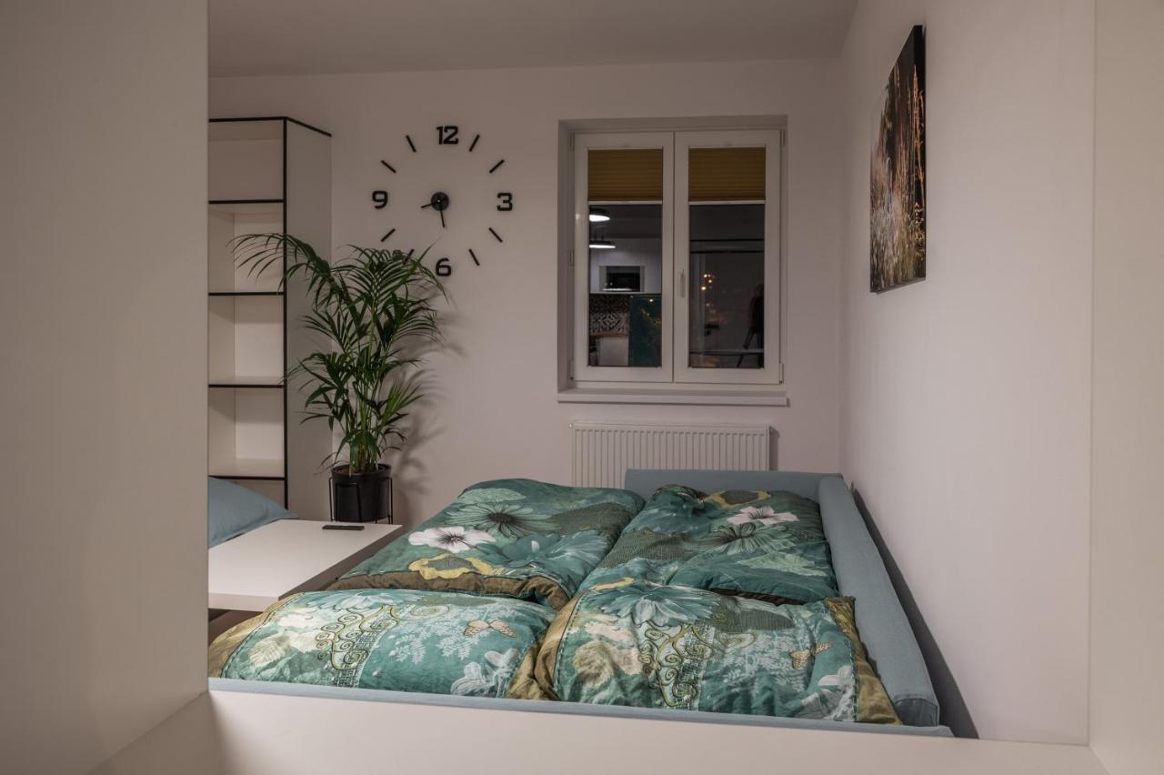 Apartman Claudia - Rezidence K Lanovce Jáchymov Buitenkant foto