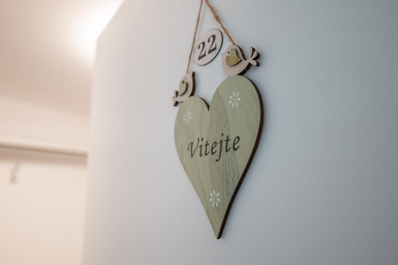 Apartman Claudia - Rezidence K Lanovce Jáchymov Buitenkant foto