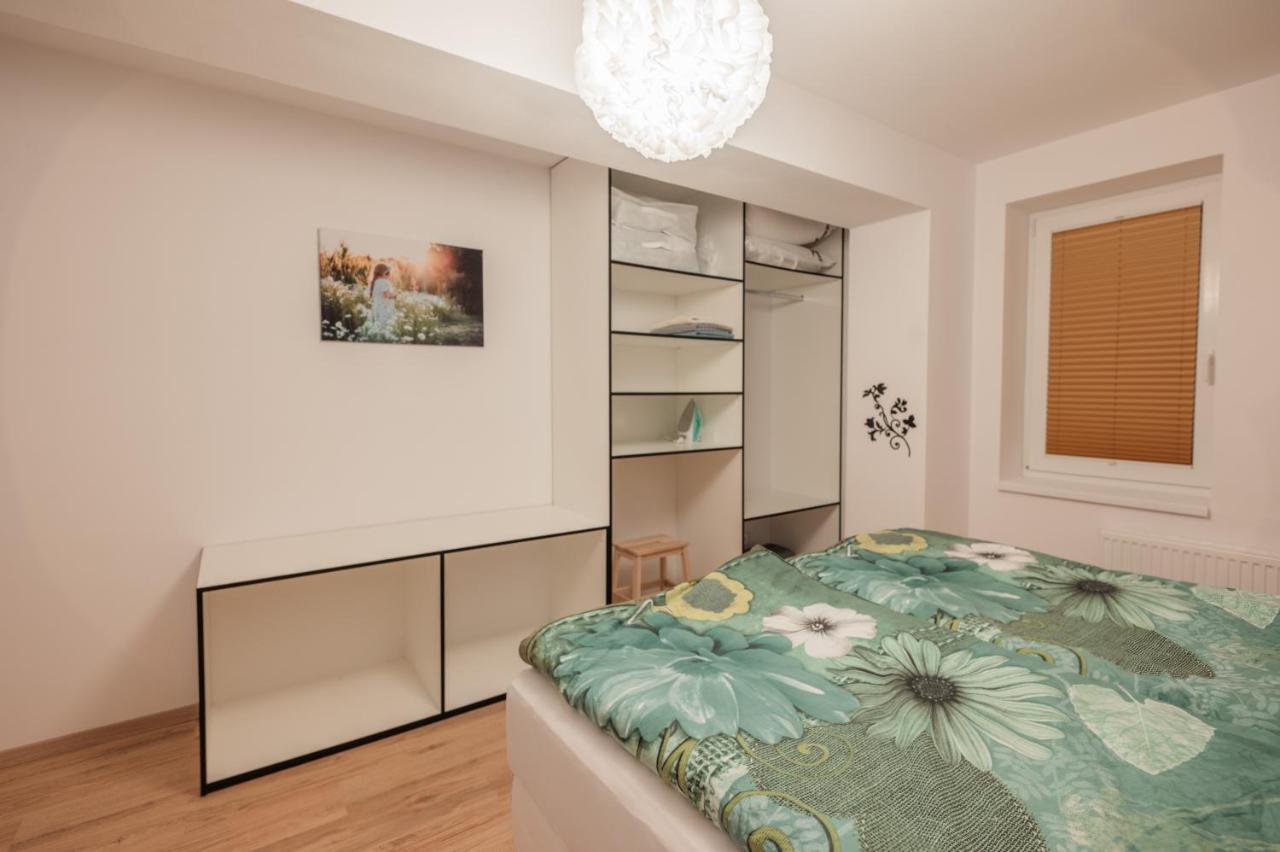 Apartman Claudia - Rezidence K Lanovce Jáchymov Buitenkant foto